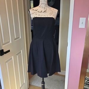 Elegant Black Strapless Dress